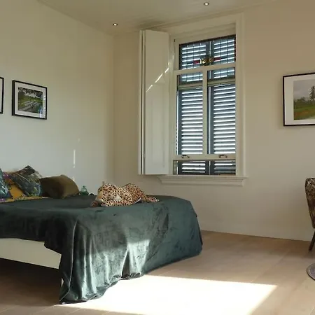 Luxe Woonboerderij In De Natuur. Villa