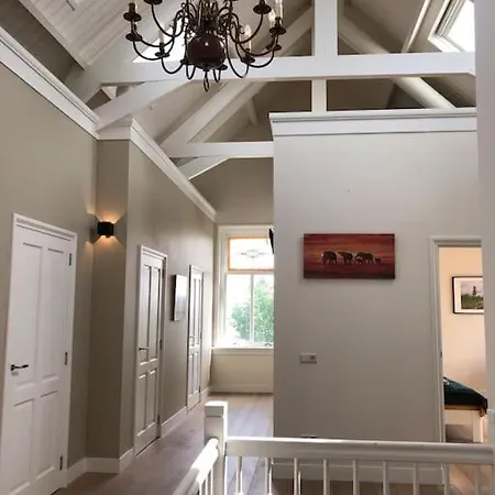 Luxe Woonboerderij In De Natuur. Villa