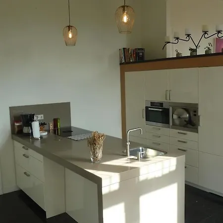 Luxe Woonboerderij In De Natuur. Villa