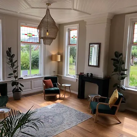 Luxe Woonboerderij In De Natuur. Villa *