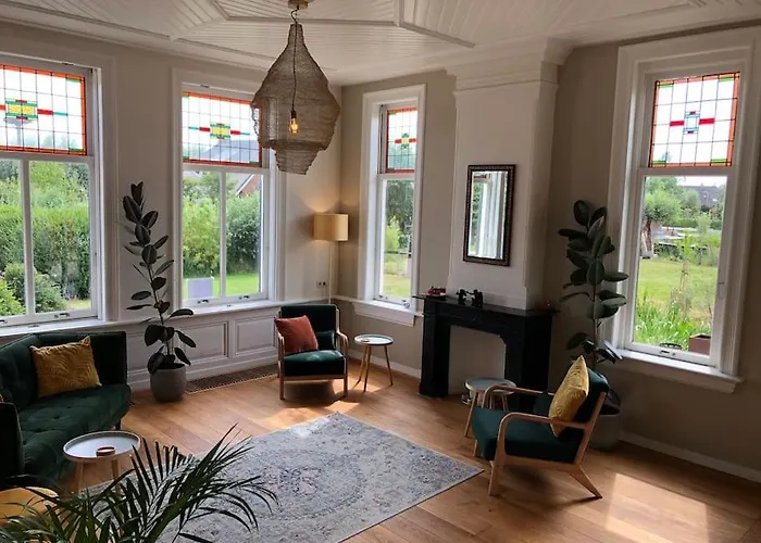 Luxe Woonboerderij In De Natuur. Villa *