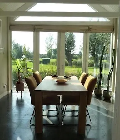 Luxe Woonboerderij In De Natuur. Nieuwkoop