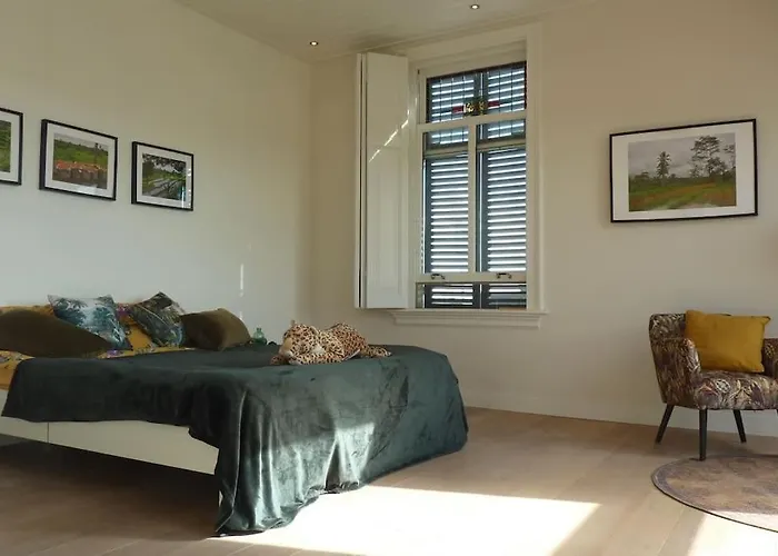 Luxe Woonboerderij In De Natuur. Villa