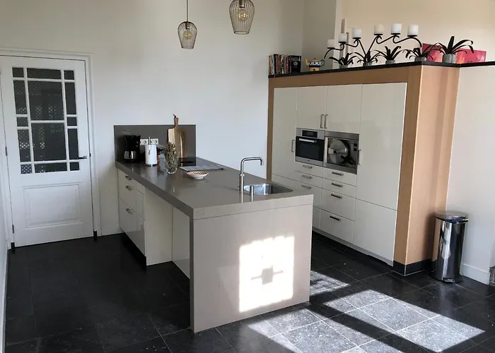 Luxe Woonboerderij In De Natuur. Villa *